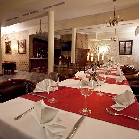 Hotel Sarmata Zespol Dworski Sandomierz Restaurant bilde