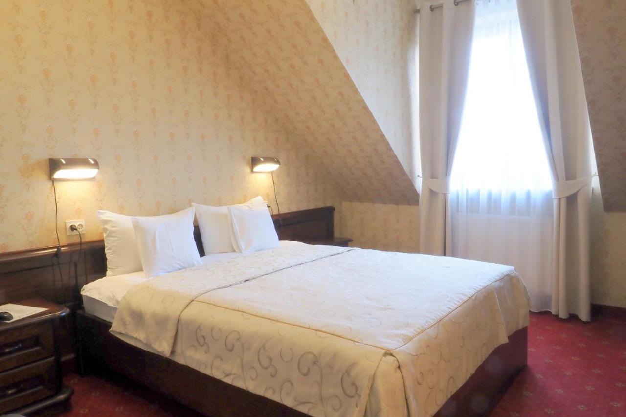 Hotel Sarmata Zespol Dworski Sandomierz Eksteriør bilde