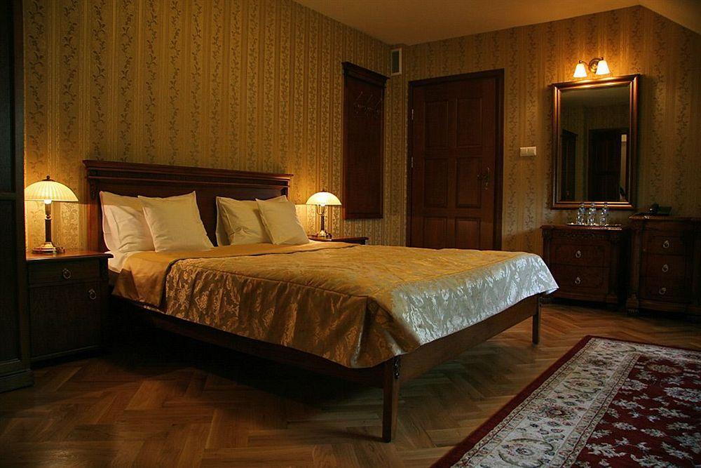 Hotel Sarmata Zespol Dworski Sandomierz Eksteriør bilde